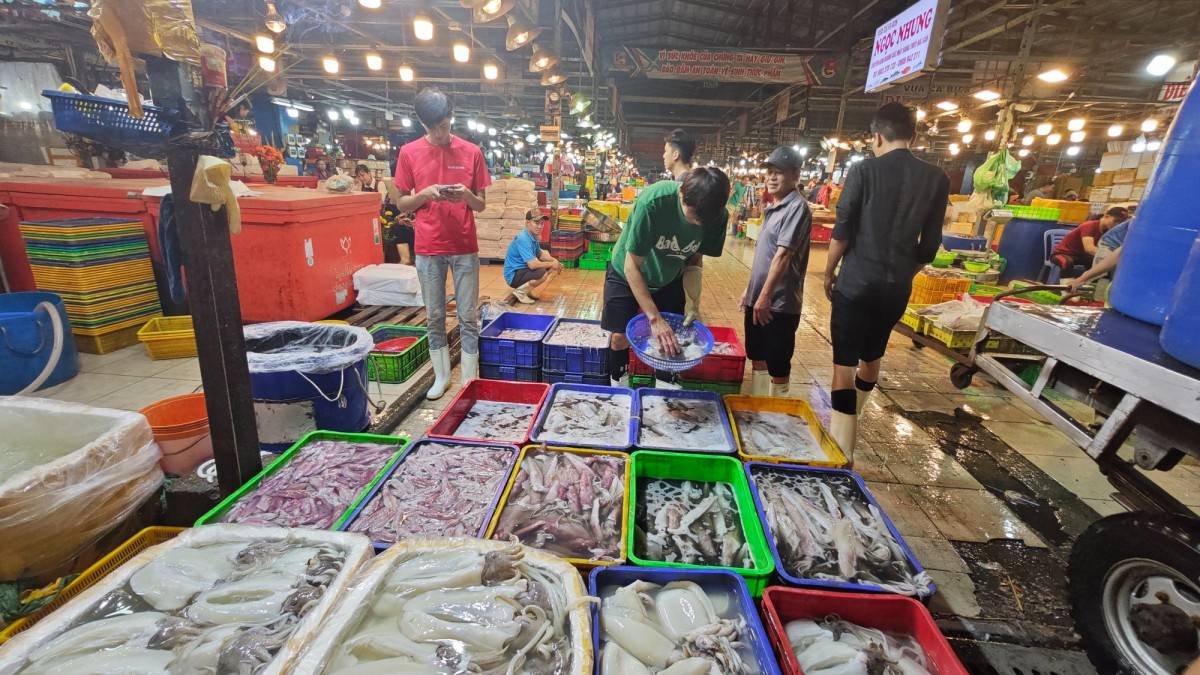 Cục Thuế phản hồi về lo ngại hộ kinh doanh phải thu hẹp quy mô khi chuyển đổi hóa đơn điện tử