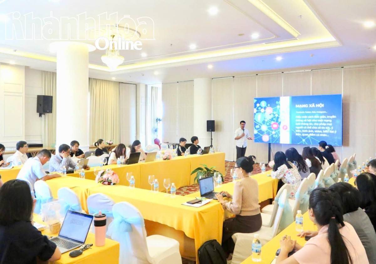 Bồi dưỡng kỹ năng truyền thông trên mạng xã hội cho hội viên Hội Nhà báo Việt Nam tỉnh Khánh Hòa