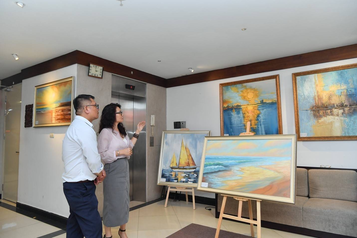 Triển lãm tranh tại 27 Nam Tràng: Hơi thở nghệ thuật cho Crystal Holidays Vân Đồn