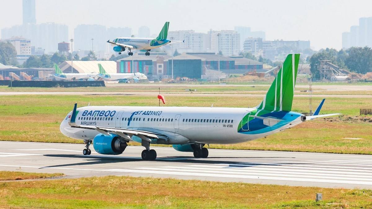 FLC tiếp quản lại Bamboo Airways: Tái cấu trúc và kỳ vọng mới FLC tiếp quản lại Bamboo Airways: Tái cấu trúc và kỳ vọng mới
