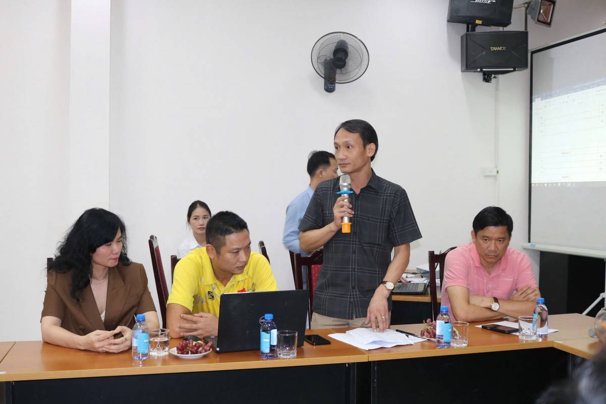 Đại diện tổ trọng tài phát biểu ý kiến