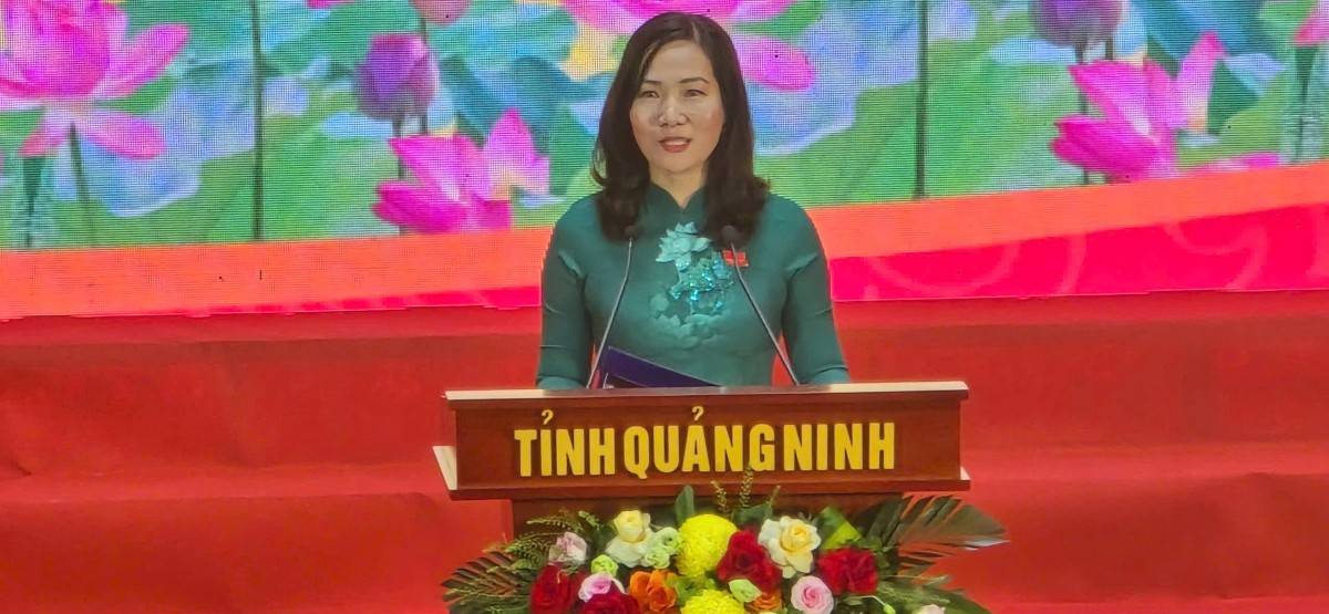 Bà Nguyễn Thị Hạnh – Phó Chủ tịch UBND tỉnh Quảng Ninh phát biểu Bà Nguyễn Thị Hạnh – Phó Chủ tịch UBND tỉnh Quảng Ninh phát biểu