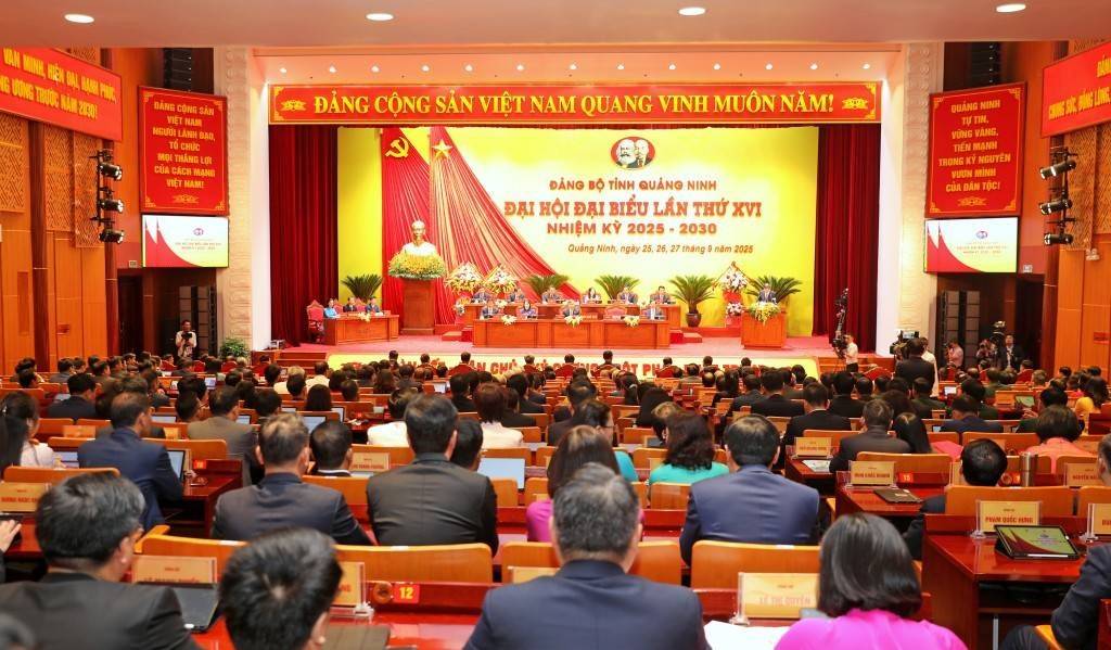 Từ vùng đất mỏ anh hùng đến khát vọng đô thị tầm khu vực: Quảng Ninh khai mạc Đại hội XVI