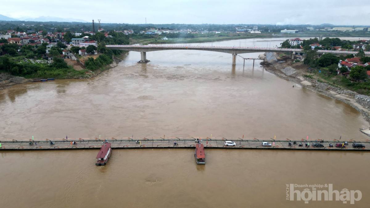 Cầu Phong Châu mới trước ngày thông xe: Khoảnh khắc cuối trên công trường