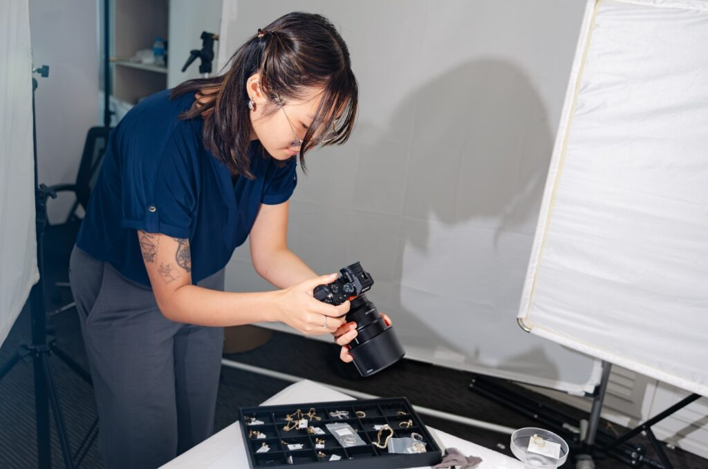 Britney tham gia buổi chụp hình ra mắt sản phẩm mới