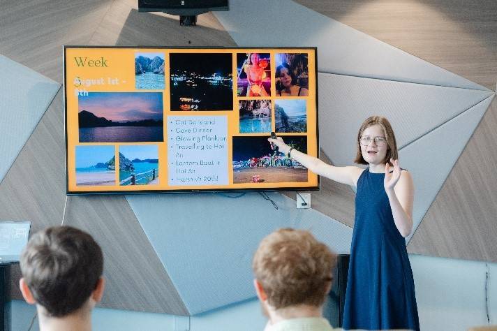 sinh viên ngành khách sạn Helen Margaret Loud 