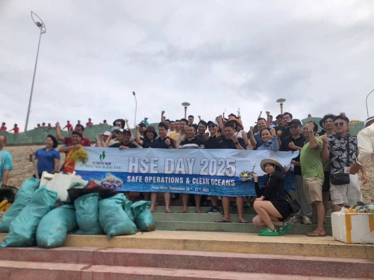 Tập đoàn Năng lượng Việt Nam và Ban Chấp hành Đoàn Phường Mũi Né chung tay bảo vệ môi trường