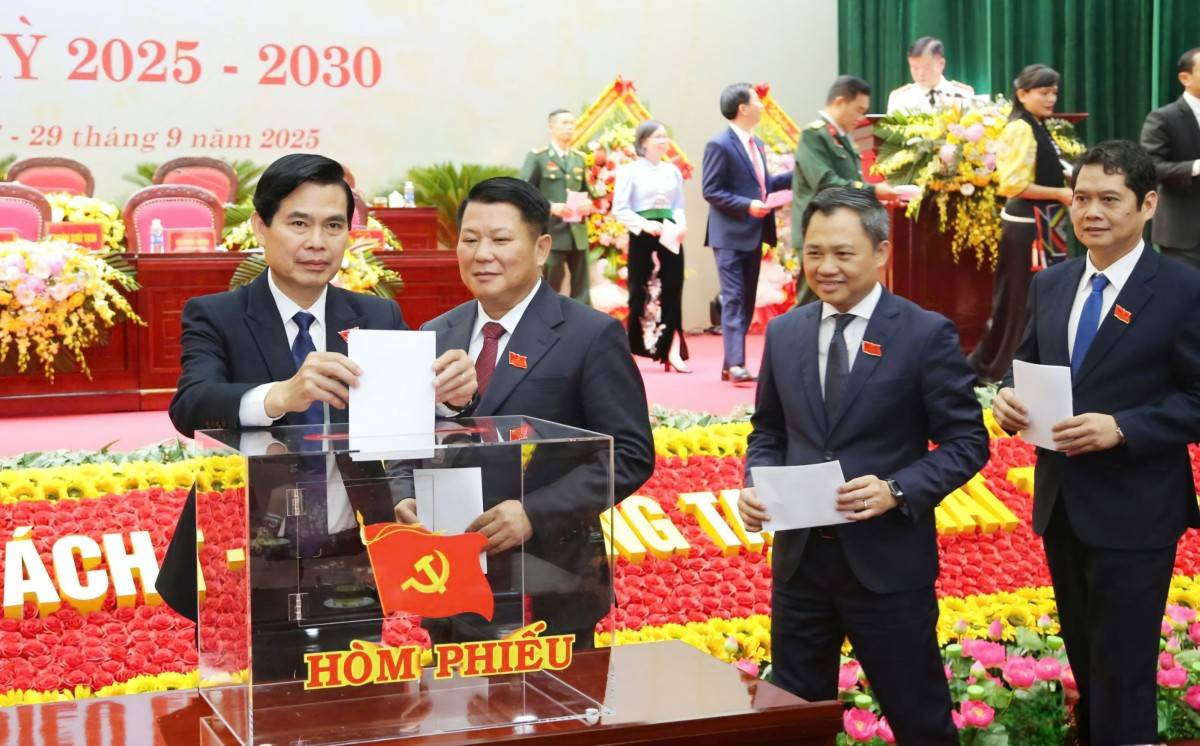 Sơn La bầu 54 đồng chí vào Ban Chấp hành Đảng bộ tỉnh khóa XVI