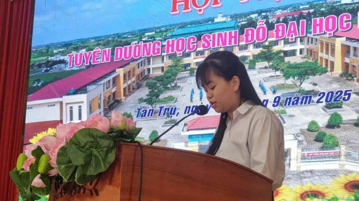 em Lê Thị Anh Thư, tân sinh viên Trường Đại học Sư phạm Đồng Tháp