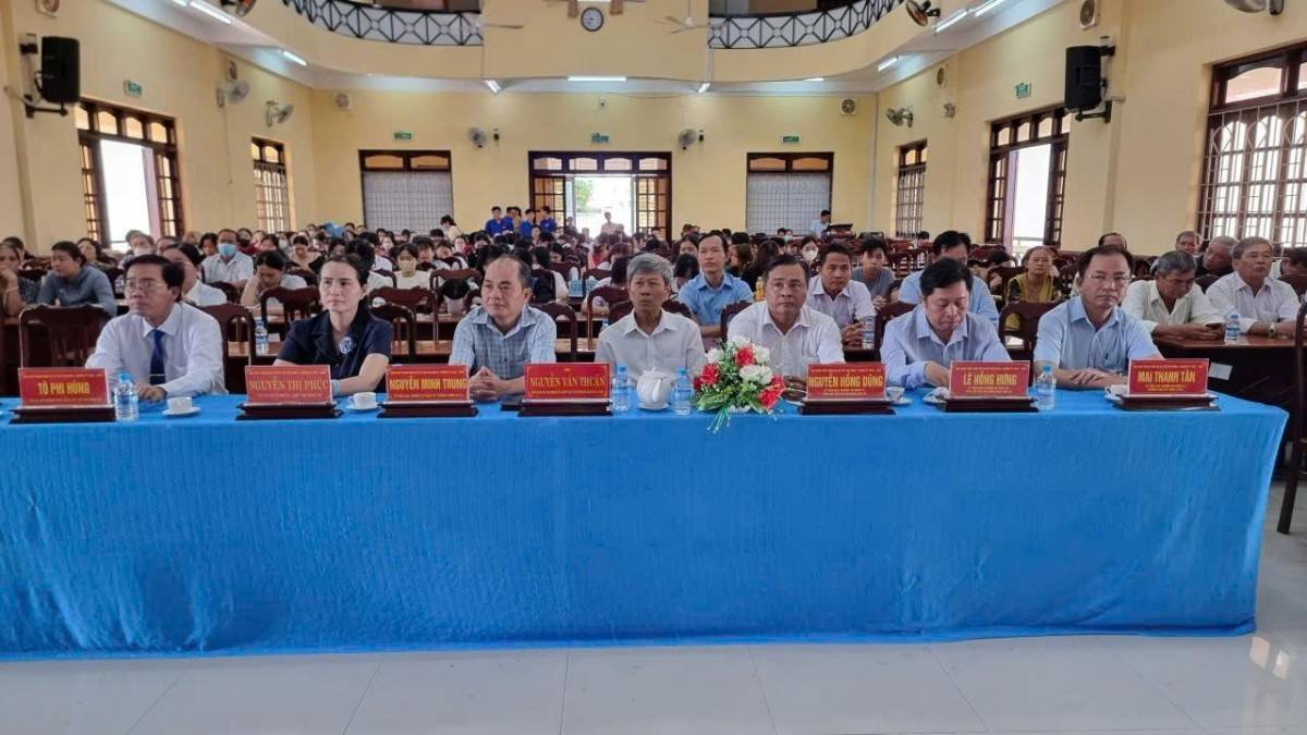 Quang cảnh buổi lễ.