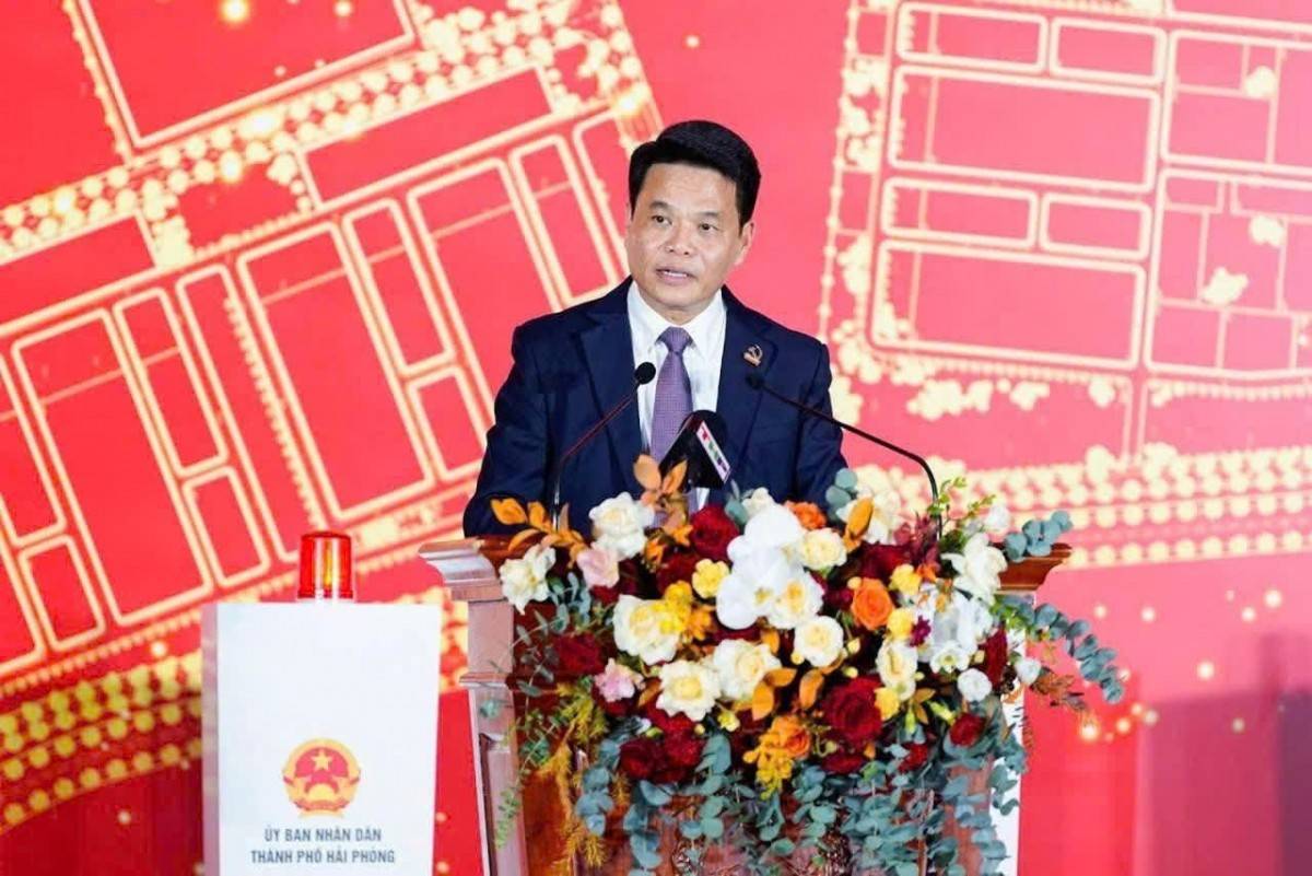 Chủ tịch UBND TP Hải Phòng Lê Ngọc Châu phát biểu