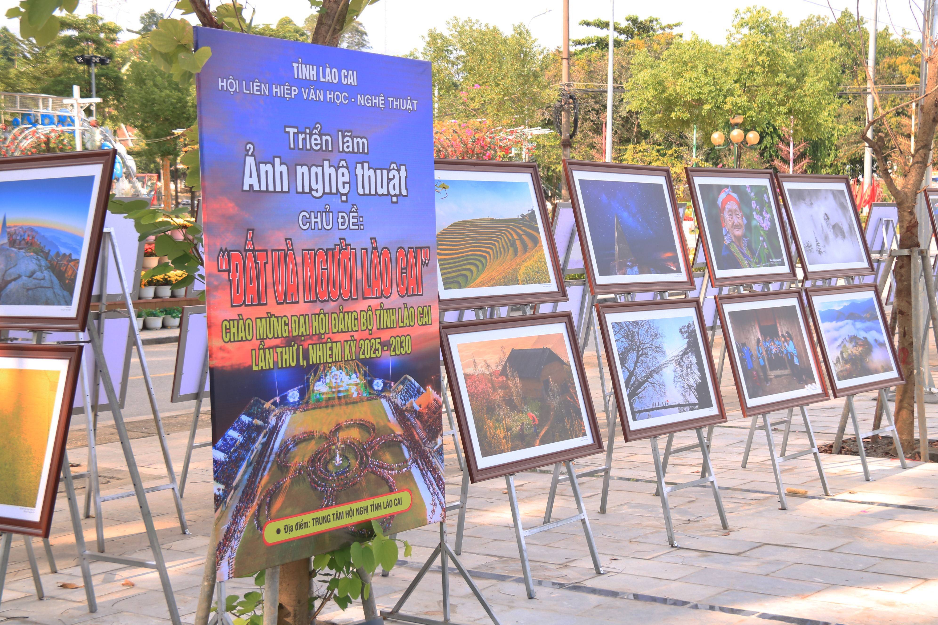 Triển lãm ảnh “Đất và Người Lào Cai” chào mừng Đại hội đại biểu Đảng bộ tỉnh lần thứ I