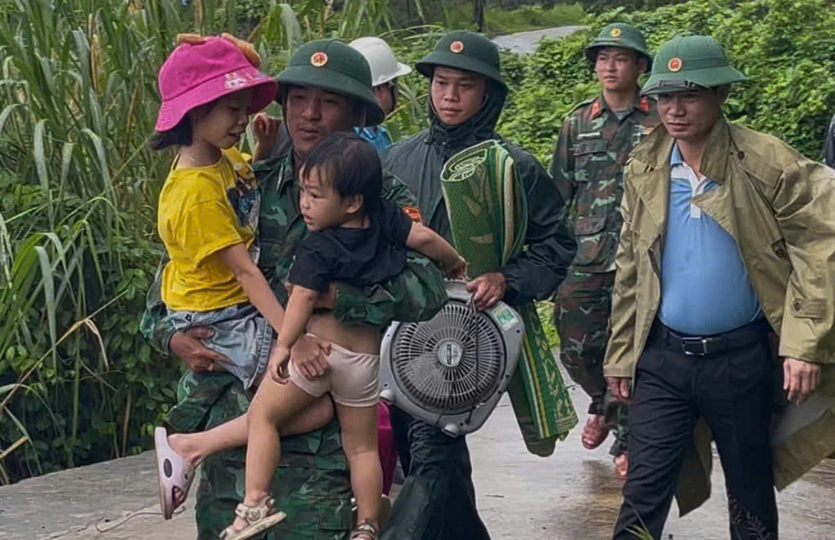 Quảng Trị: 3 người mất tích, hàng trăm hộ sơ tán do ảnh hưởng bão số 10
