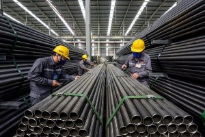 Doanh nghiệp thép phân hóa mạnh, lỗ nặng và bứt phá song hành