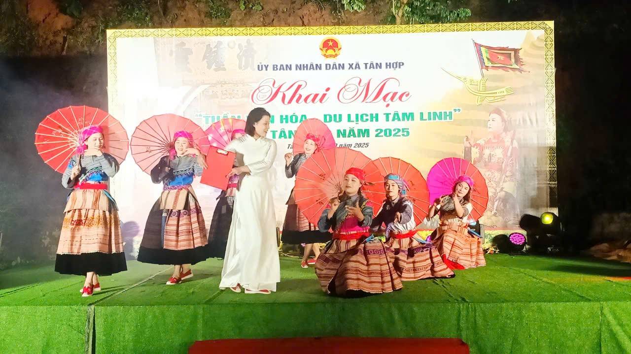 Tân Hợp (Lào Cai) phát huy giá trị di sản qua Tuần Văn hóa - Du lịch tâm linh Miếu Đức Ông 2025