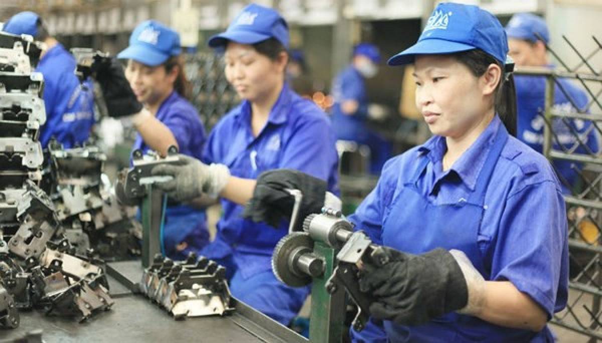 Đề xuất tăng lương tối thiểu 7,2% từ năm 2026
