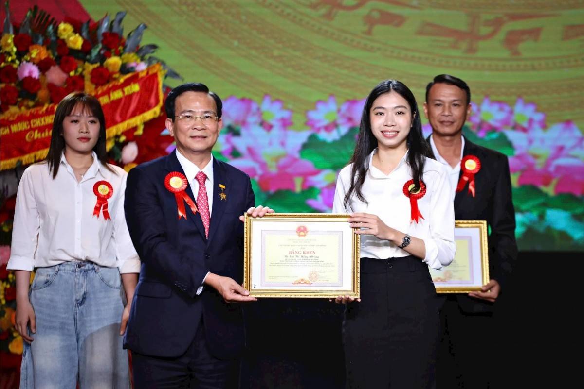 Lâm Đồng: Vinh danh 35 gương mặt, tập thể ưu tú tại Đại hội Thi đua têu nước