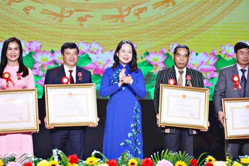 Lâm Đồng: Vinh danh 35 gương mặt, tập thể ưu tú tại Đại hội Thi đua yêu nước
