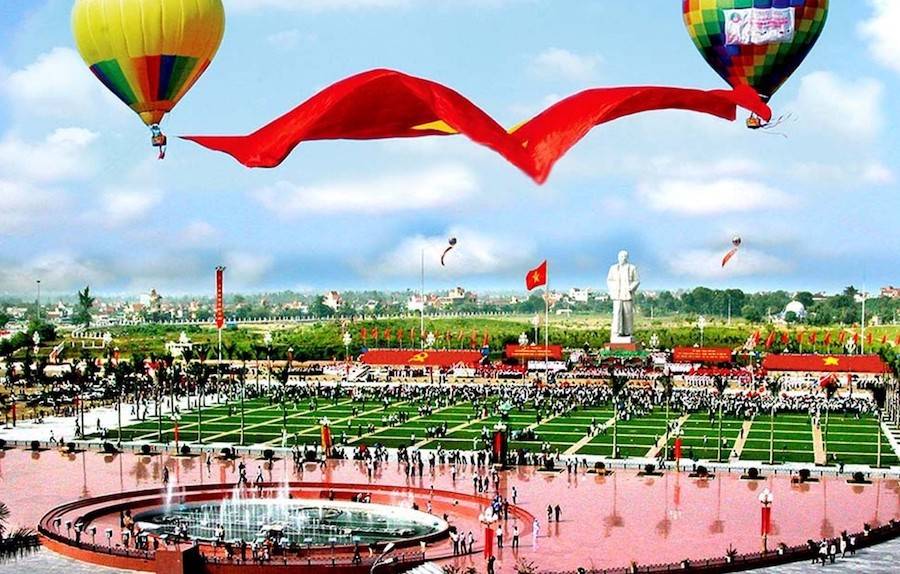 Quảng trường Hồ Chí Minh (Nghệ An)