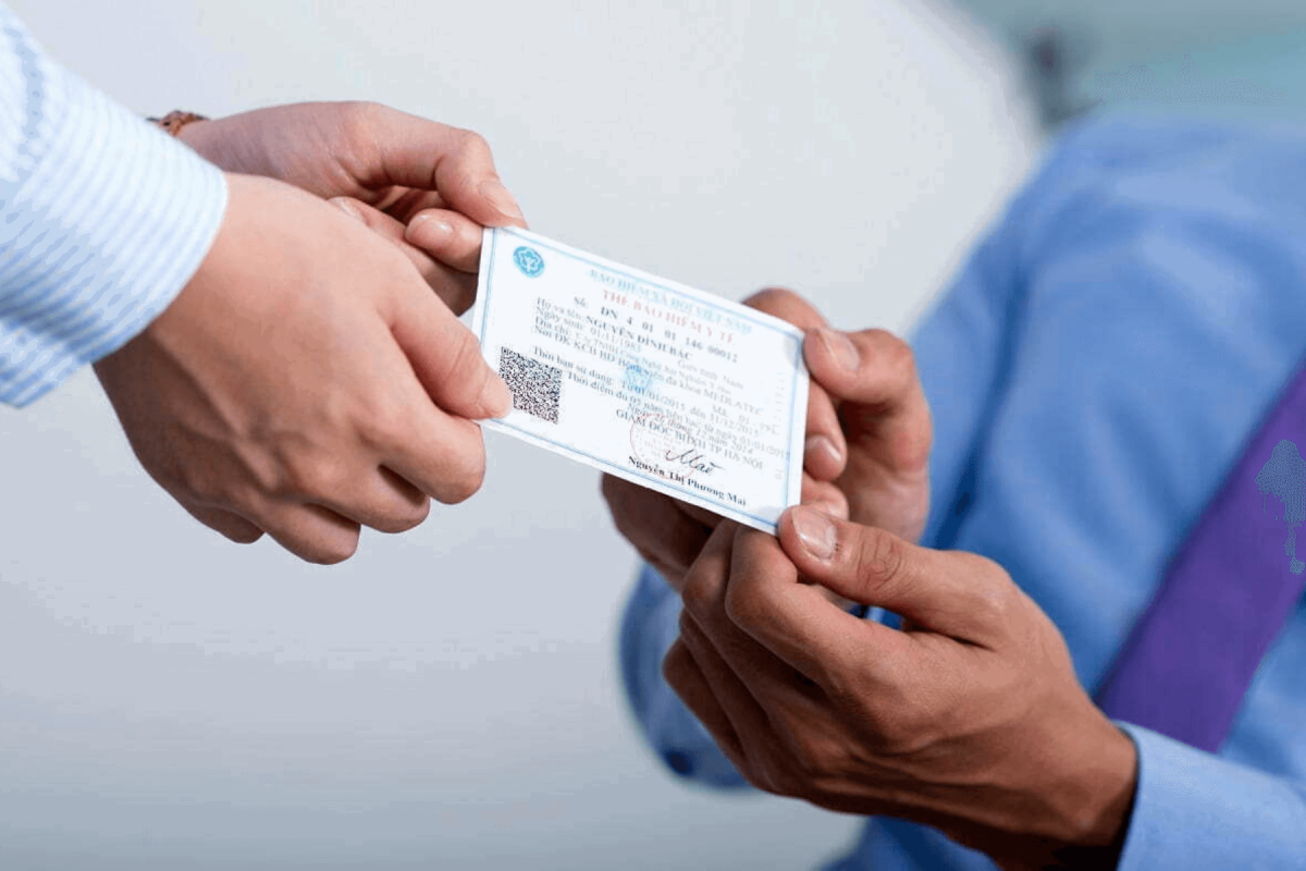 Đề xuất nâng mức hưởng bảo hiểm y tế lên 100% cho hộ cận nghèo và người từ 75 tuổi