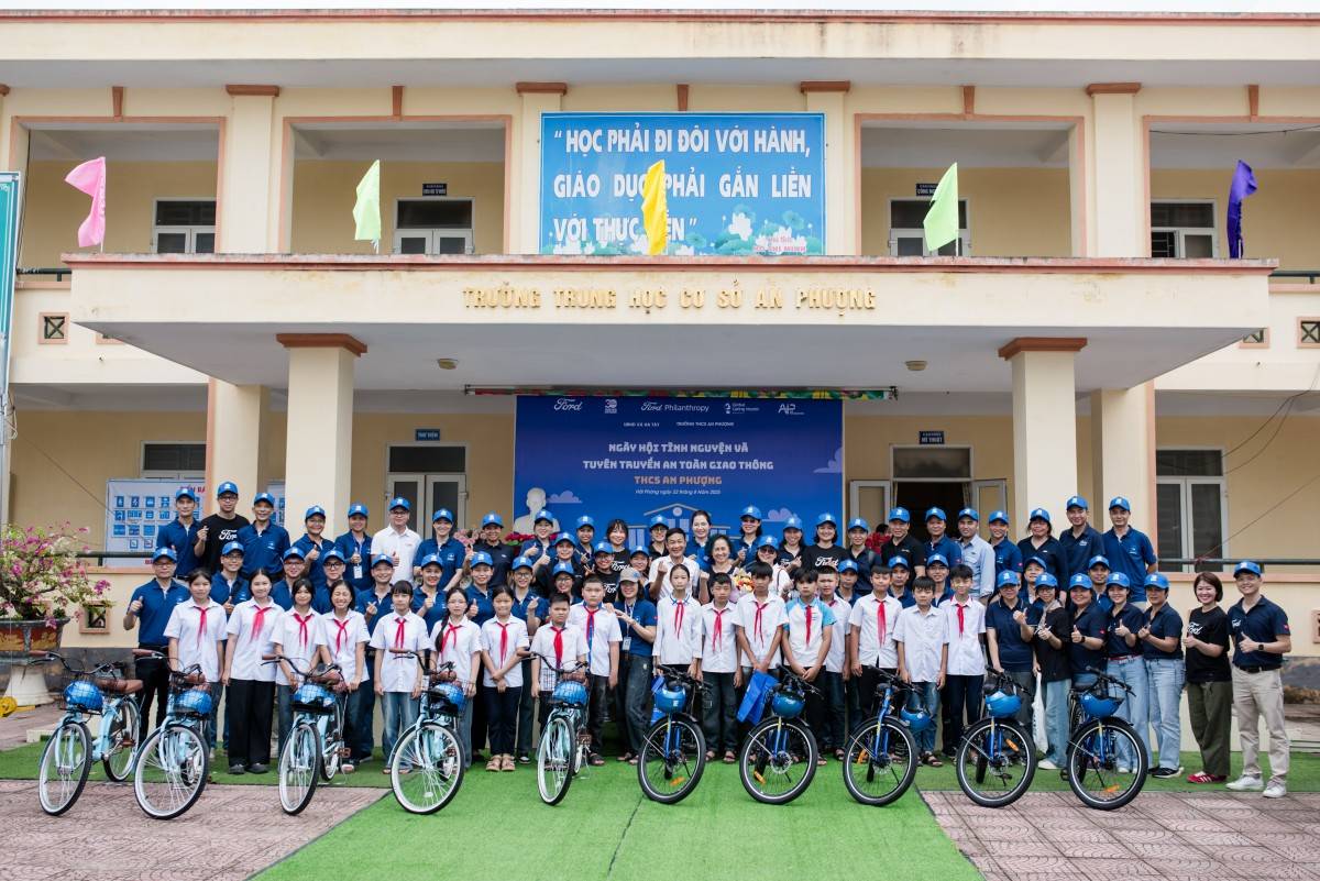 Ford Việt Nam đã tổ chức hoạt động thiện nguyện tại Trường THCS An Phượng (Hải Phòng)