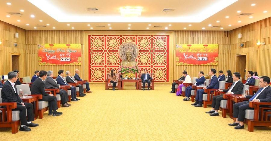 Lãnh đạo tỉnh Nghệ An làm việc với Tập đoàn WHA Thái Lan