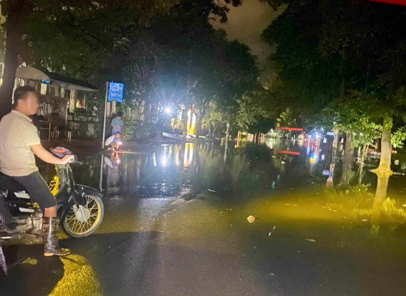 Doanh nghiệp Tuyên Quang chủ động “ra trận” hỗ trợ nhân dân ứng phó lũ lụt