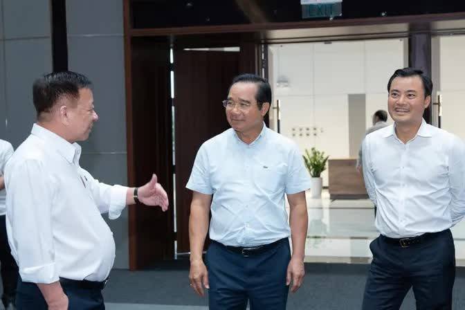 Chủ tịch UBND TP. Hồ Chí Minh giao Becamex IDC quy hoạch, triển khai hai tuyến đường sắt kết nối vùng