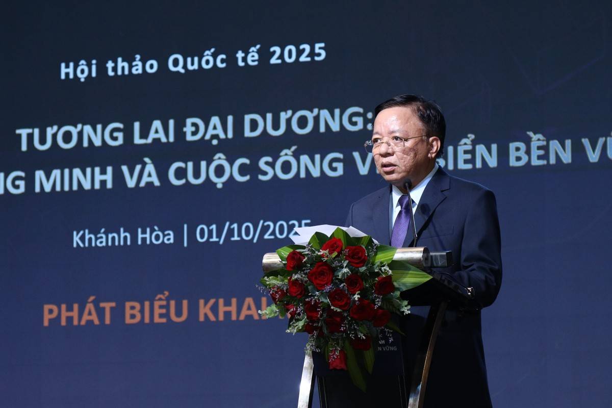 Phó Chủ tịch UBND tỉnh Khánh Hòa Lê Huyền phát biểu khai mạc hội thảo.