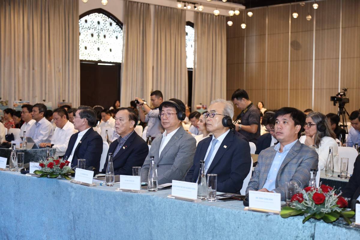 Khánh Hòa cần gì trên đường đến trung tâm dịch vụ, du lịch kinh tế biển quốc tế?