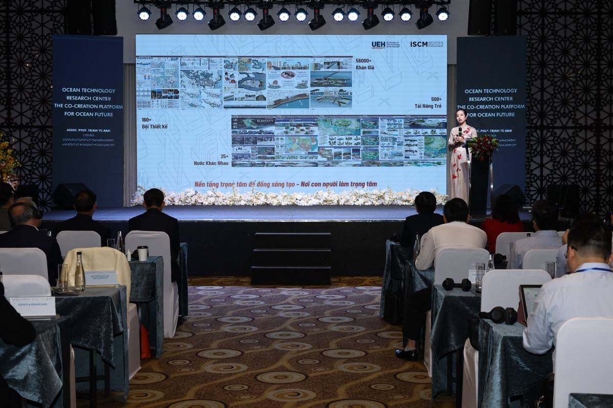 PGS.TS. Trịnh Tú Anh - Viện trưởng Viện Đô thị Thông minh và Quản lý tại Trường Công nghệ và Thiết kế, Đại học Kinh tế TP. Hồ Chí Minh - trình bày về trung tâm nghiên cứu công nghệ đại dương.