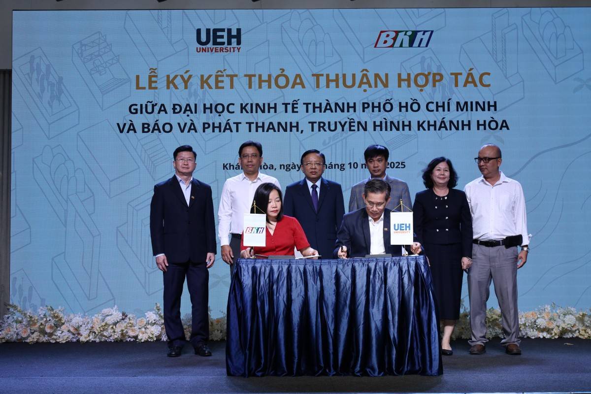 Khánh Hòa cần gì trên đường đến trung tâm dịch vụ, du lịch kinh tế biển quốc tế?