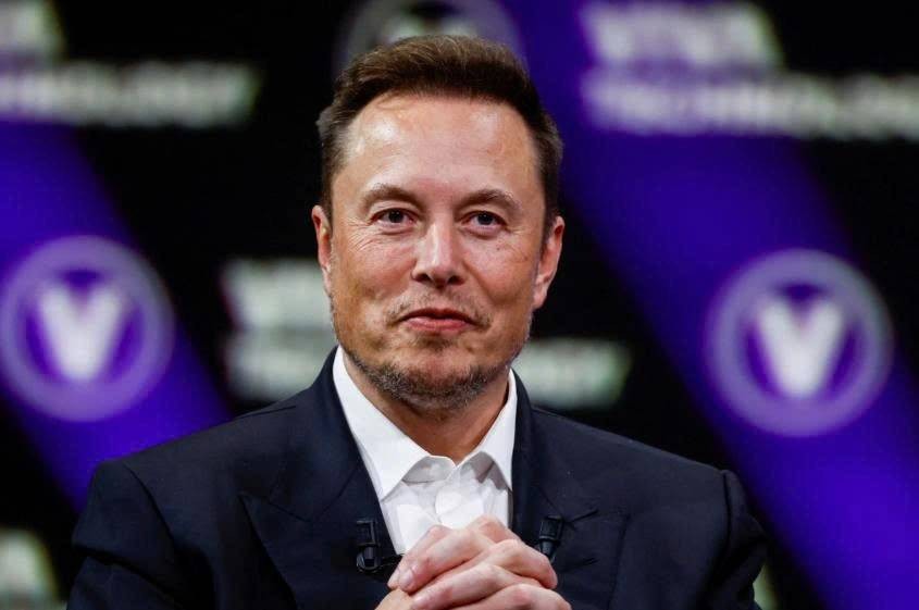 Elon Musk trở thành người đầu tiên đạt giá trị tài sản ròng 500 tỷ USD