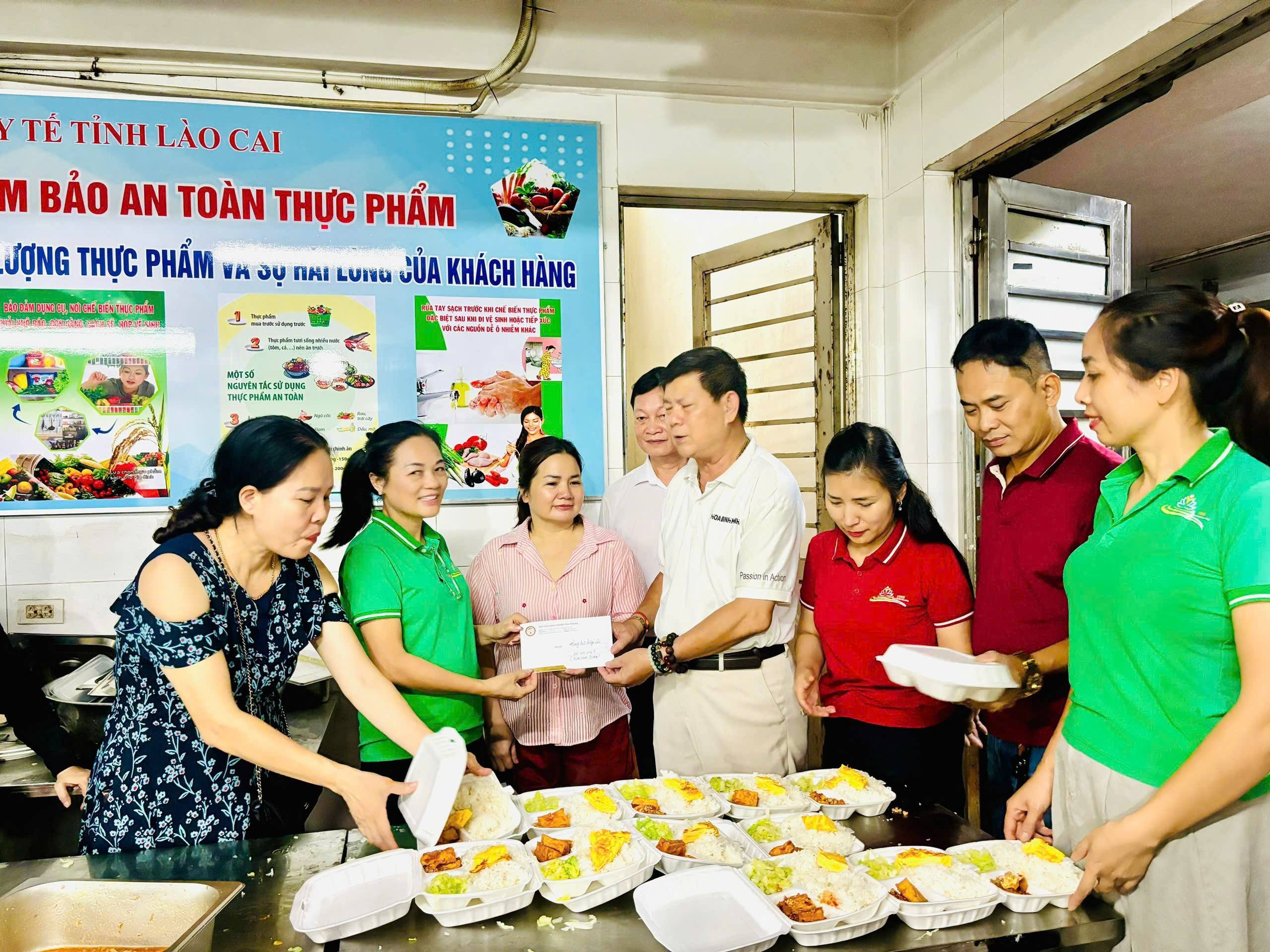 Hiệp hội Doanh nghiệp tỉnh Lào Cai kịp thời chung tay hỗ trợ bà con nhân dân vùng lũ