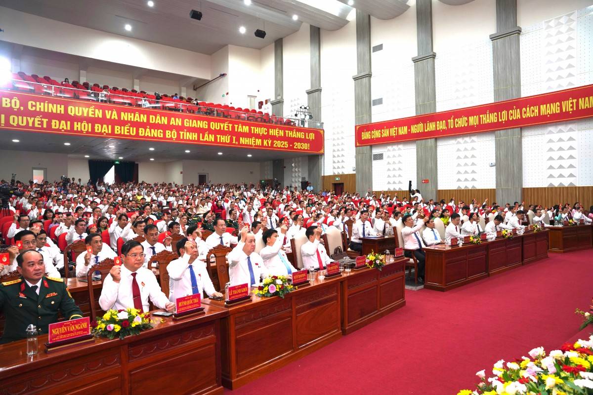 Phiên trù bị Đại hội đại biểu Đảng bộ tỉnh An Giang lần thứ I: Phát huy dân chủ, trách nhiệm