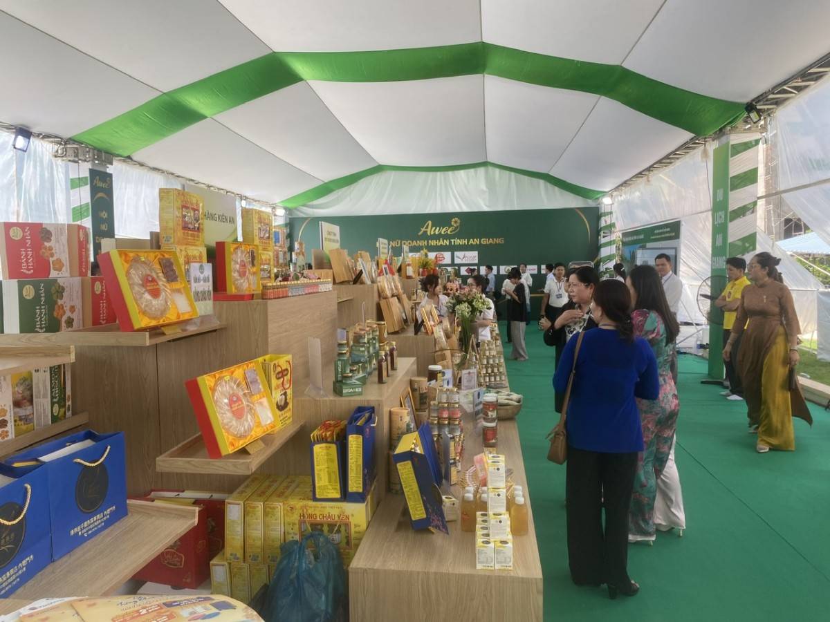 Loạt sản phẩm OCOP đặc trưng chào mừng Đại hội Đảng bộ tỉnh An Giang lần I