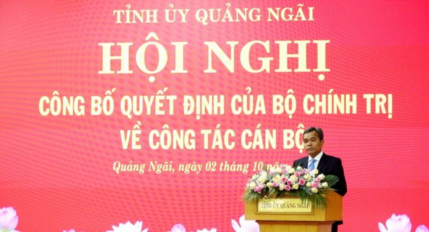 Đồng chí Hồ Văn Niên- Tân Bí thư Tỉnh ủy Quảng Ngãi phát biểu nhận nhiệm vụ