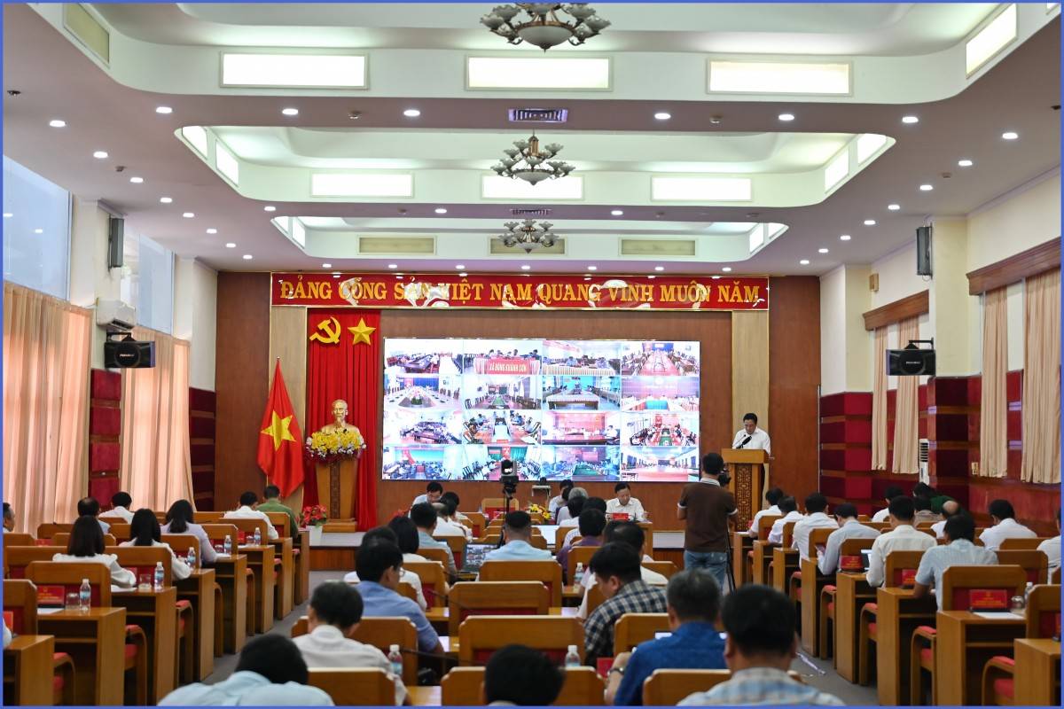 UBND tỉnh Khánh Hòa họp thường kỳ tháng 10/ 2025