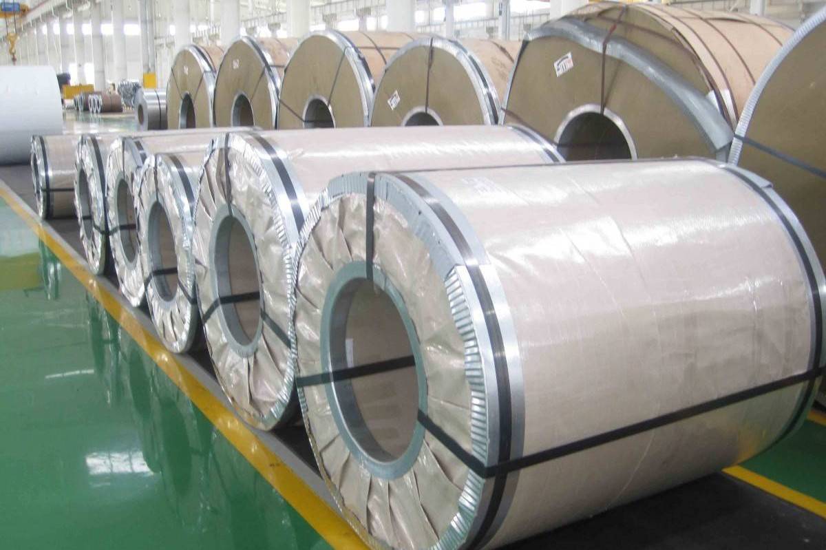 Ấn Độ khởi xướng điều tra chống bán phá giá thép không gỉ và vật liệu năng lượng mặt trời từ Việt Nam