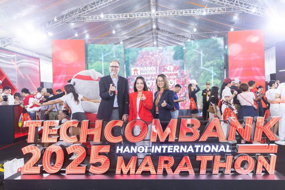 Hơn 13.000 vận động viên khởi động Giải Marathon Quốc tế Hà Nội Techcombank 2025