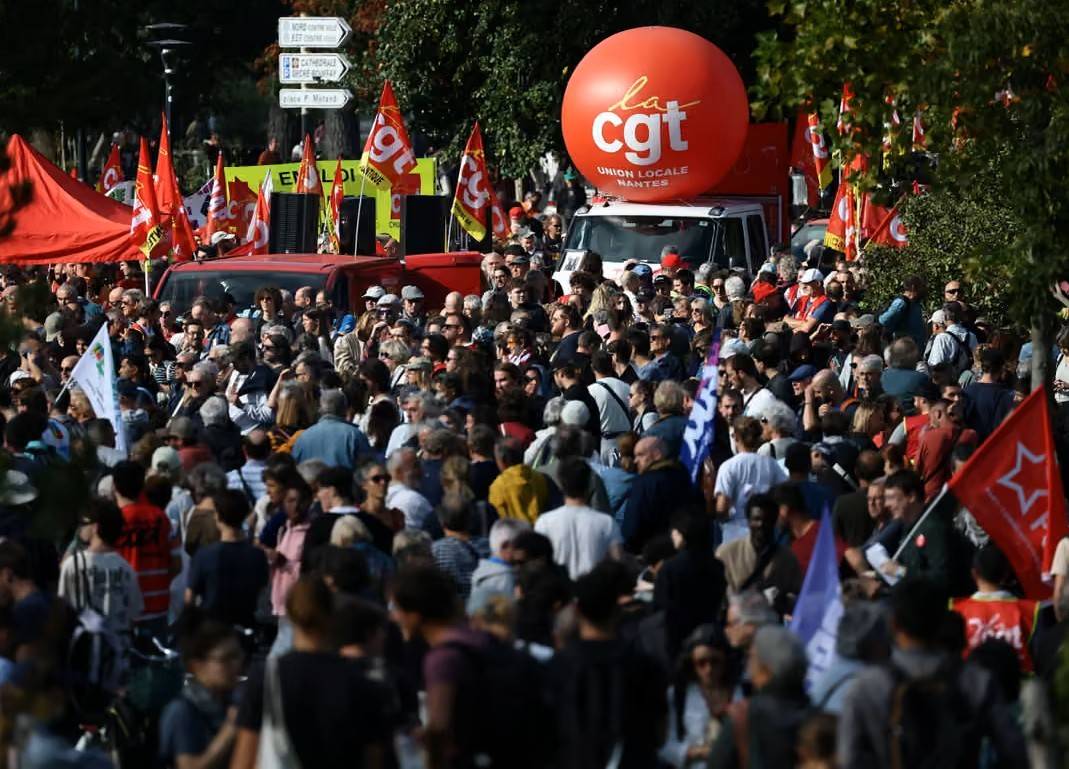 Người tiên phong trong cuộc chiến thuế tài sản khiến giới tỷ phú thế giới lo sợ