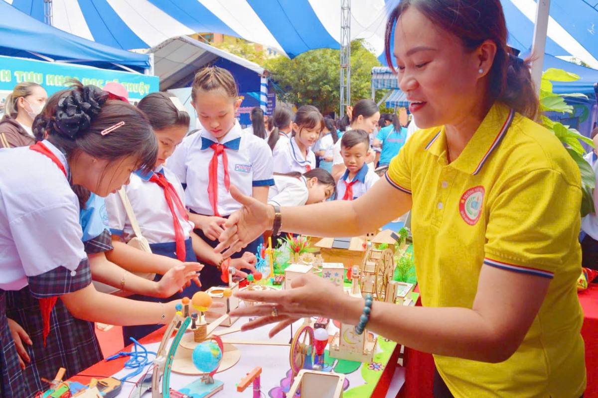Phường Bình Tân (TP. Hồ Chí Minh): Khởi động phong trào “Bình dân học vụ số” và chuyển đổi số trong giáo dục – đào tạo 2025