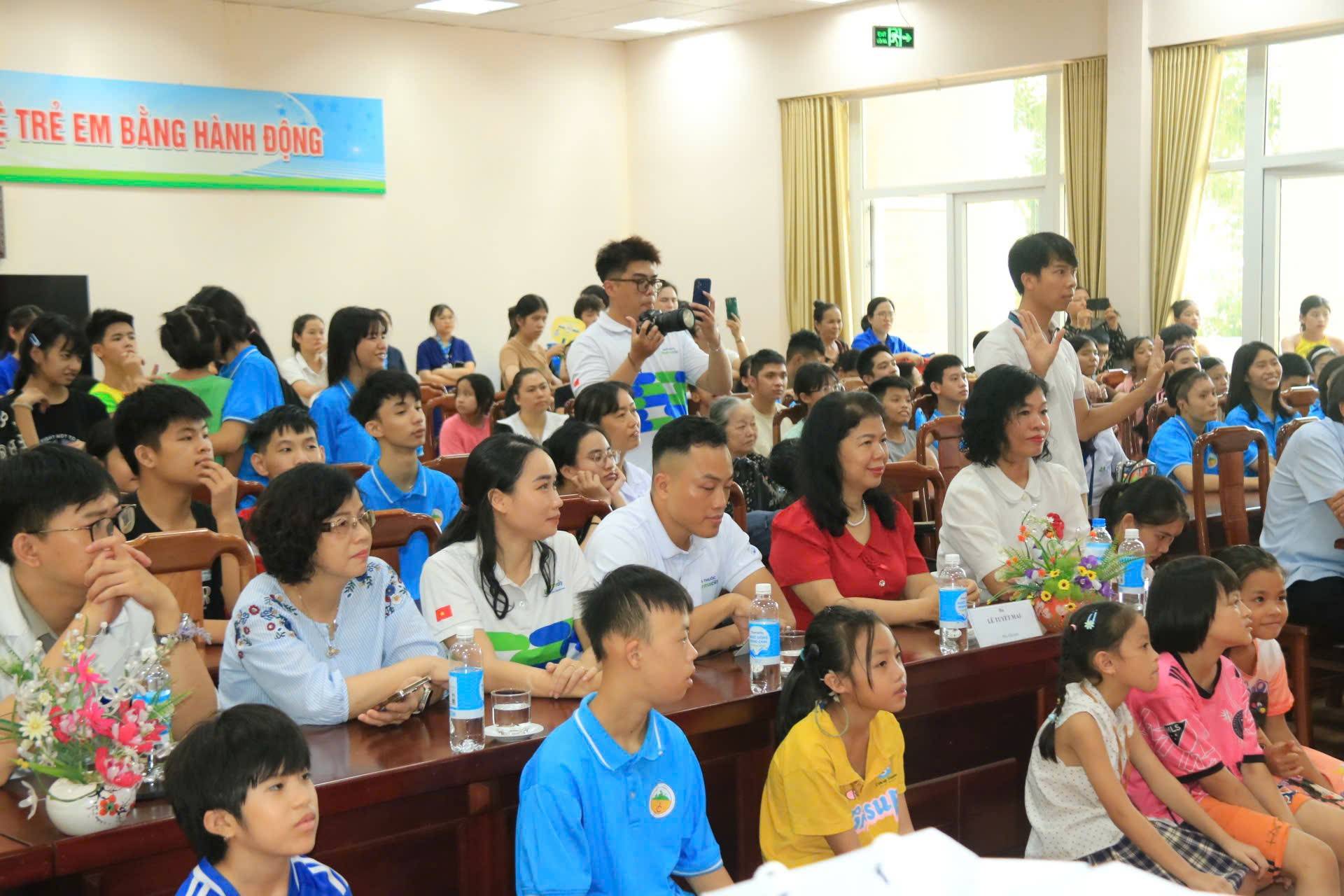 Trung thu vui khỏe cho em – Lan tỏa yêu thương đến trẻ khuyết tật và người yếu thế