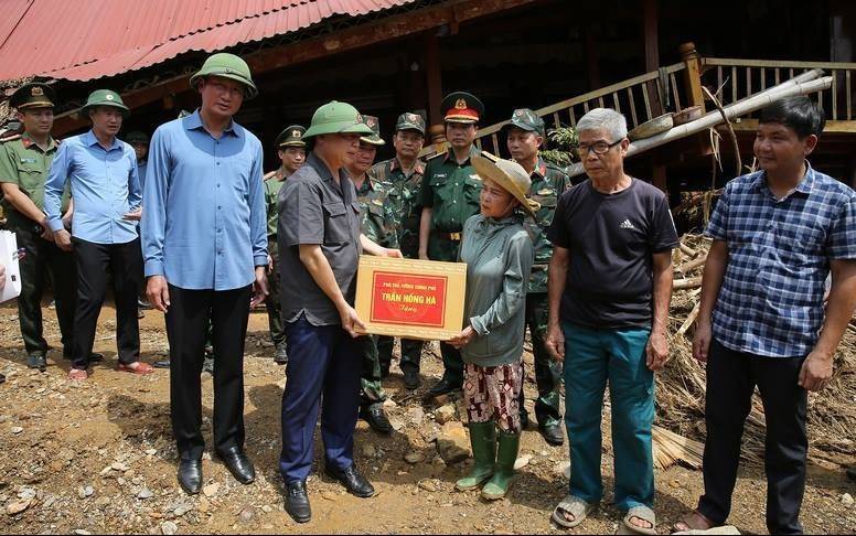 Lào Cai khẩn trương khắc phục hậu quả bão số 10, sẵn sàng ứng phó bão số 11 đang tới gần