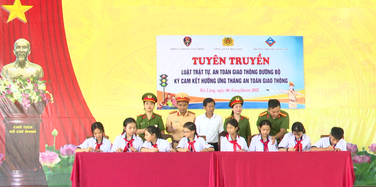Quảng Trị: Lan tỏa ý thức an toàn giao thông từ trường học đến cộng đồng