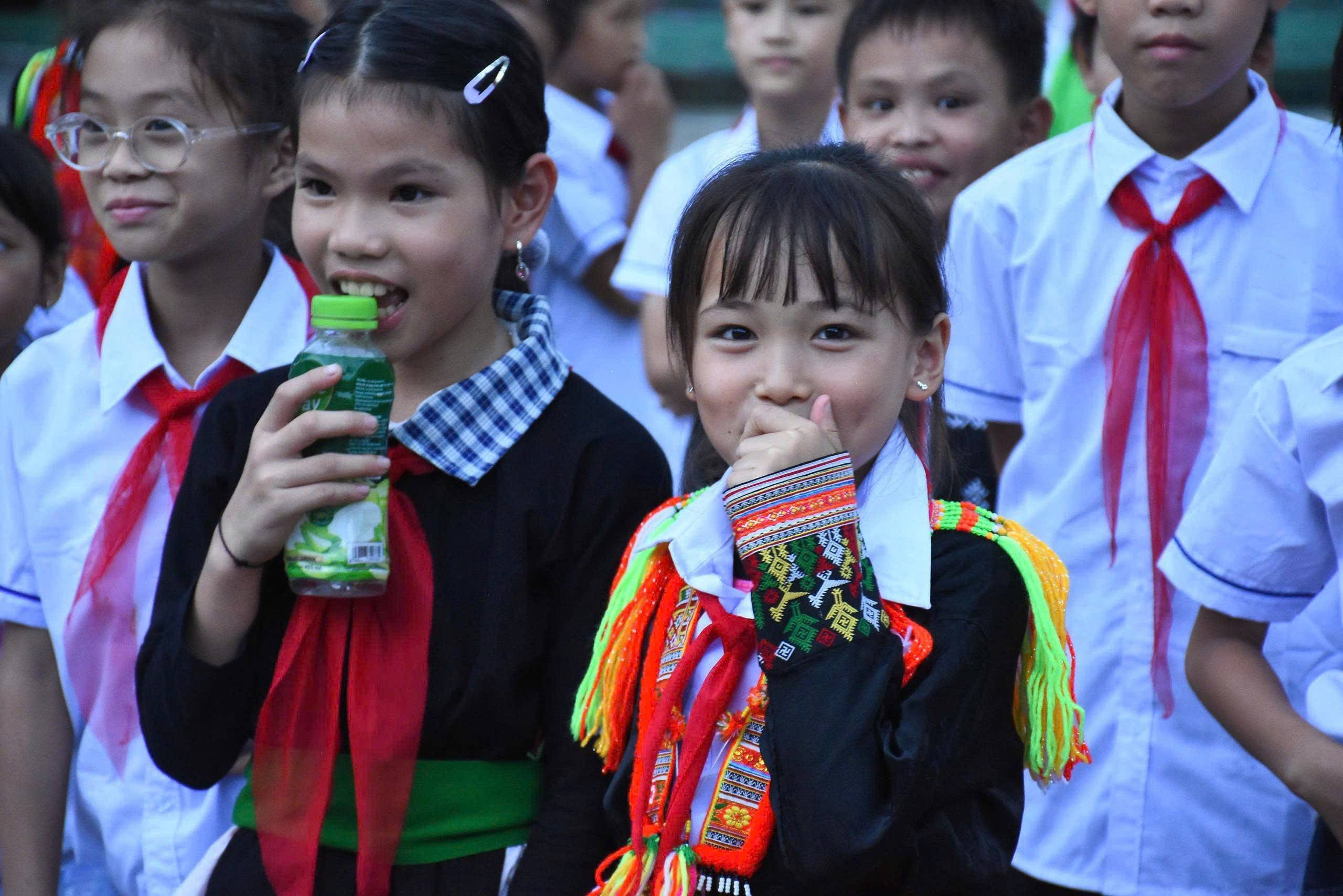“Vầng trăng cổ tích”  - Trung thu ấm áp cùng học sinh vùng cao Tân Lĩnh, Lào Cai