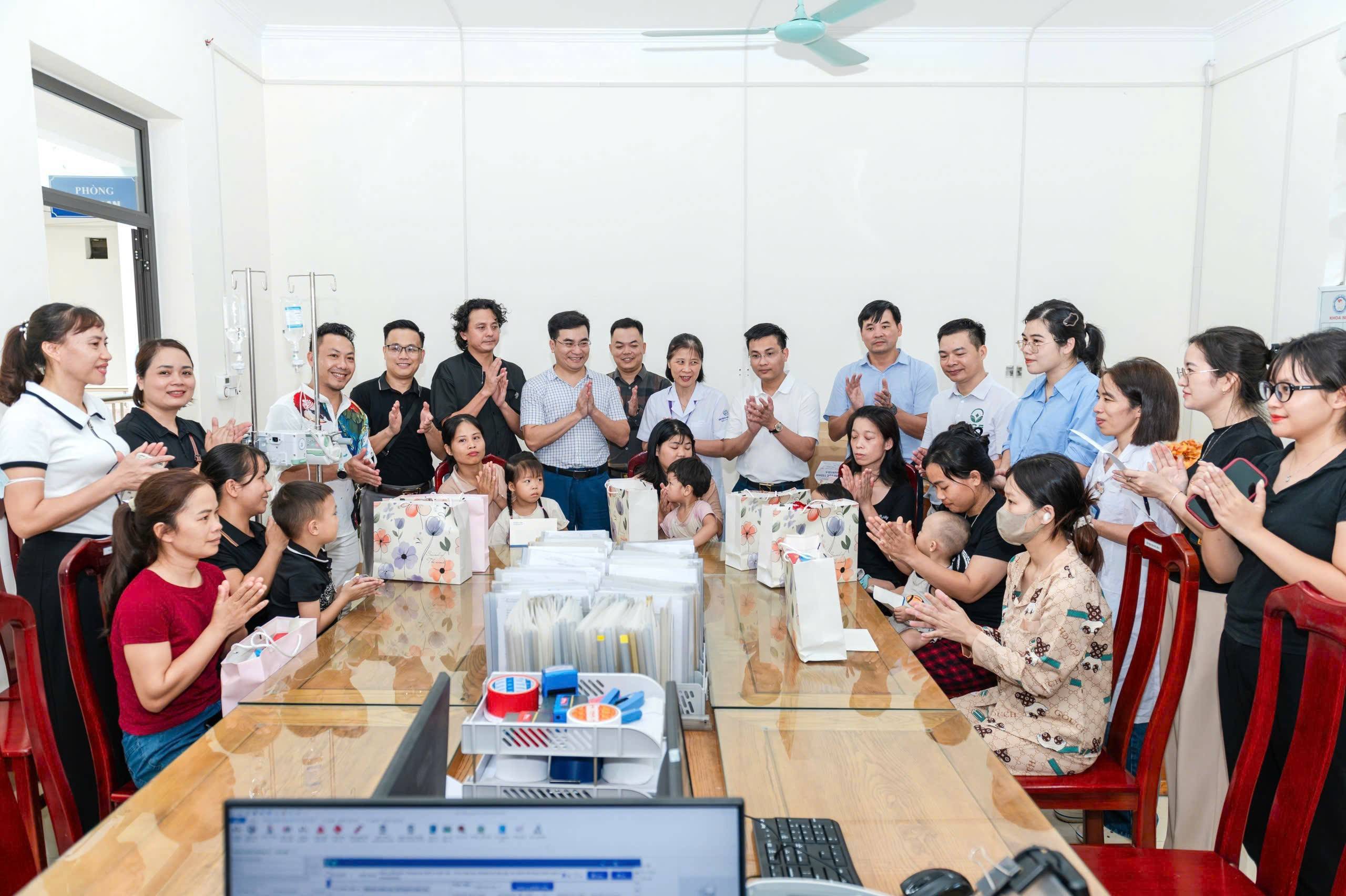 “Vầng trăng cổ tích”  - Trung thu ấm áp cùng học sinh vùng cao Tân Lĩnh, Lào Cai