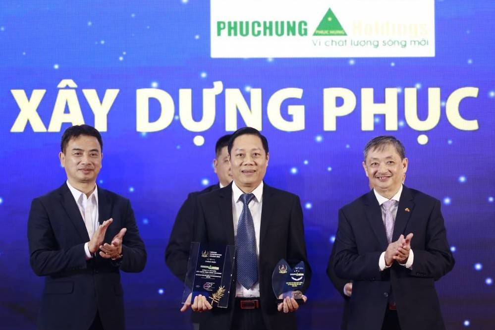 Phục Hưng Holdings được vinh danh "Nhà thầu Xây dựng chất lượng, uy tín hàng đầu Việt Nam 2025