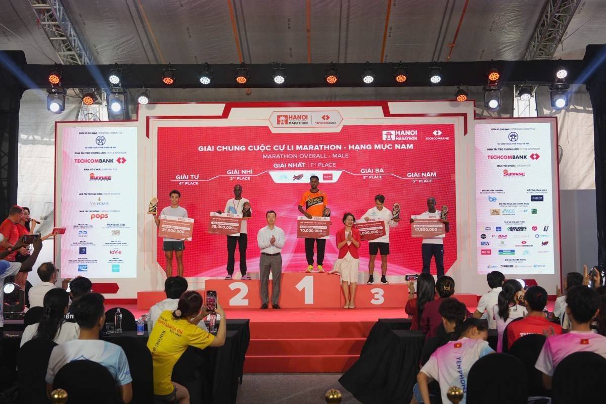 Hà Nội Techcombank Marathon 2025: Lập kỷ lục mới trên đường chạy