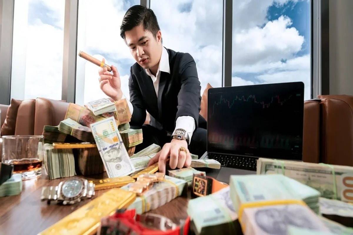 Mr. Pips đánh vào tâm lý: “Người ta chỉ tin những gì nhìn thấy và vật chất quyết định ý thức”.